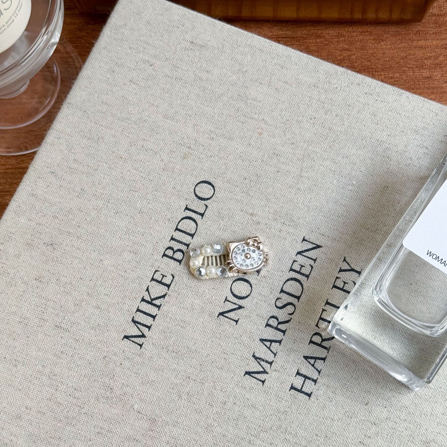 Cute Pet Headwear "Donna"