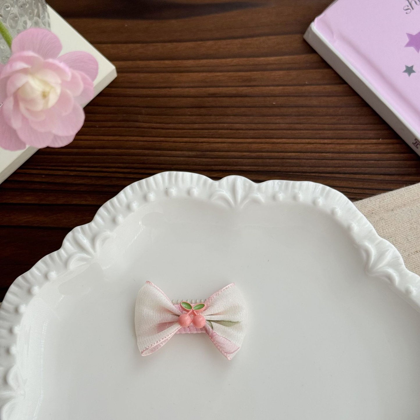 Cute Pet Headwear "Grace"