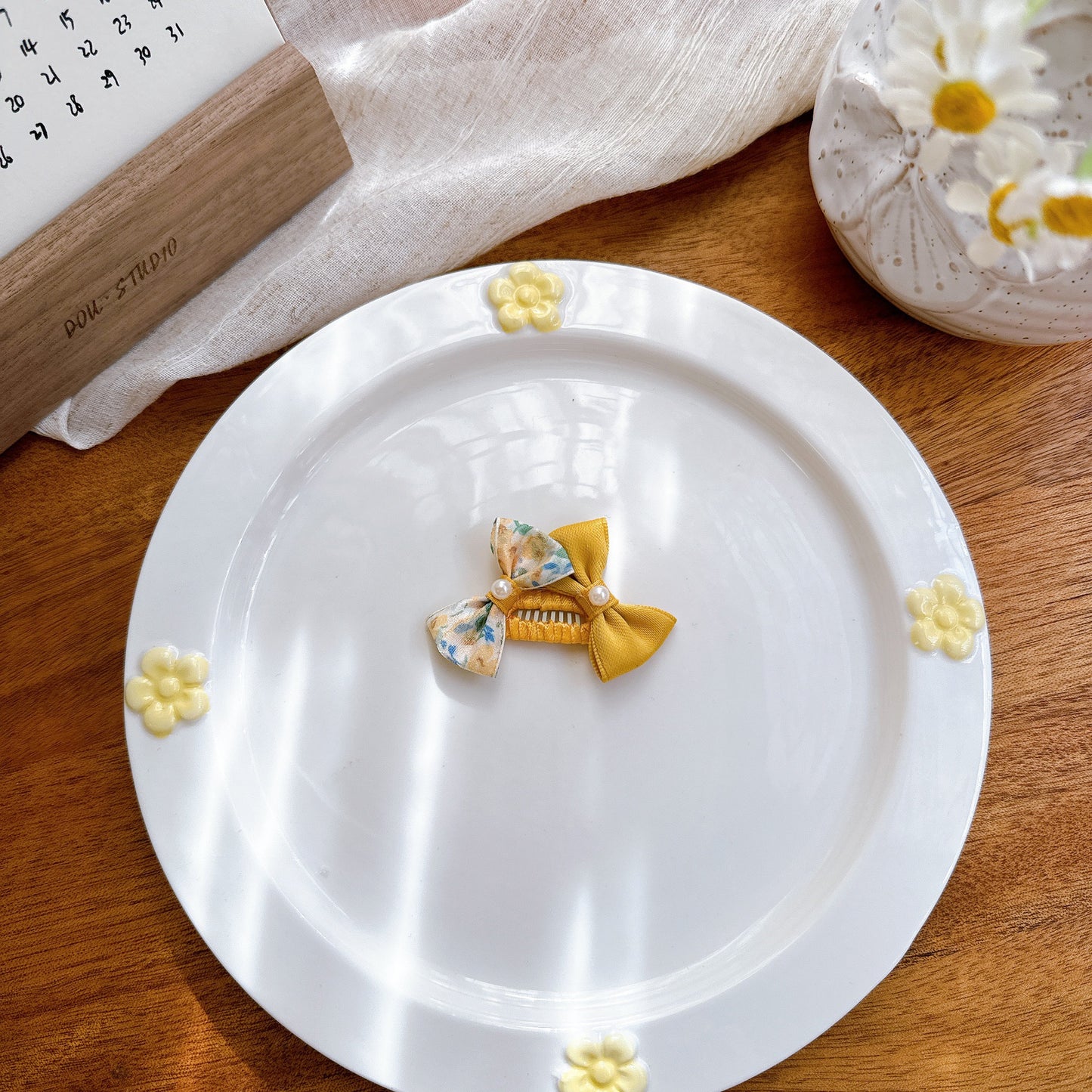 Cute Pet Headwear "Hana"