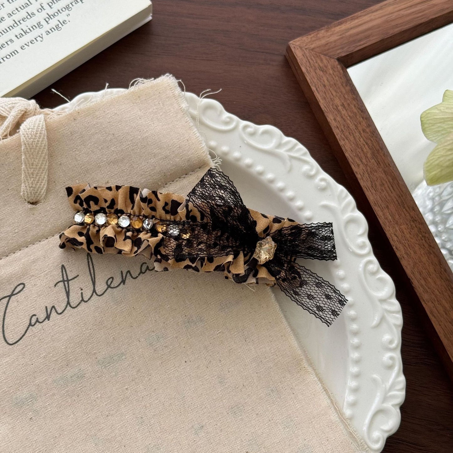 Cute Pet Headwear "Jessie"