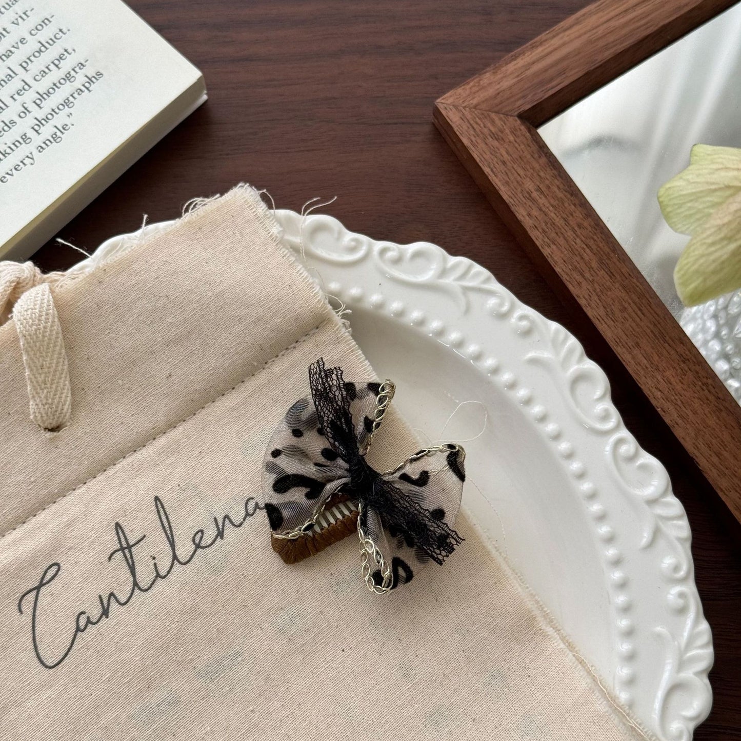 Cute Pet Headwear "Jessie"