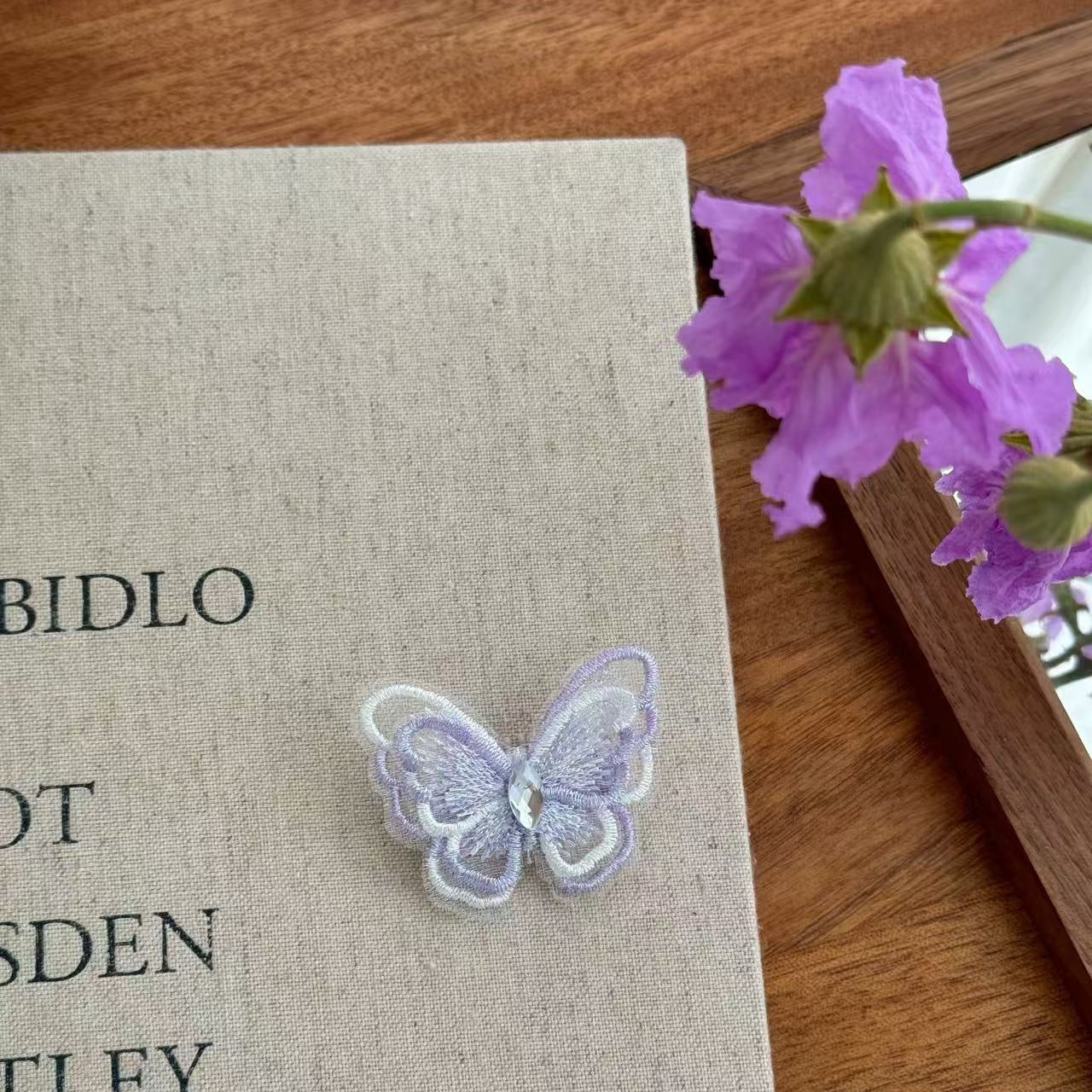 Cute Pet Headwear "Lily"