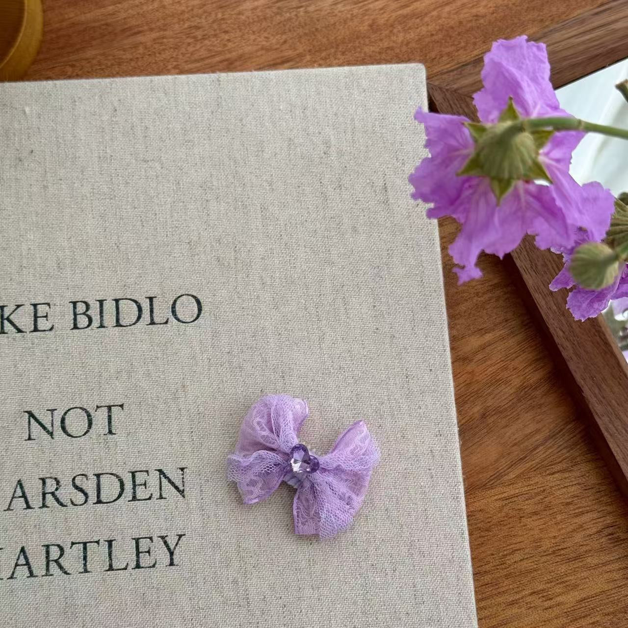 Cute Pet Headwear "Lily"