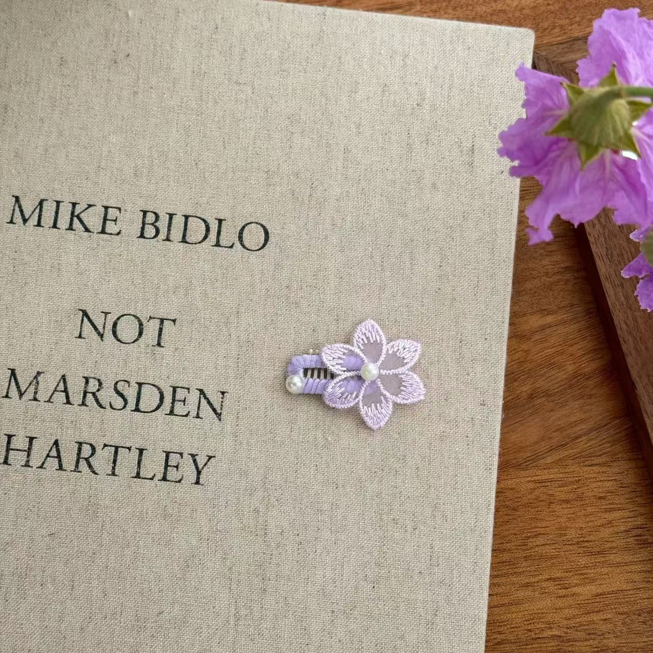 Cute Pet Headwear "Lily"