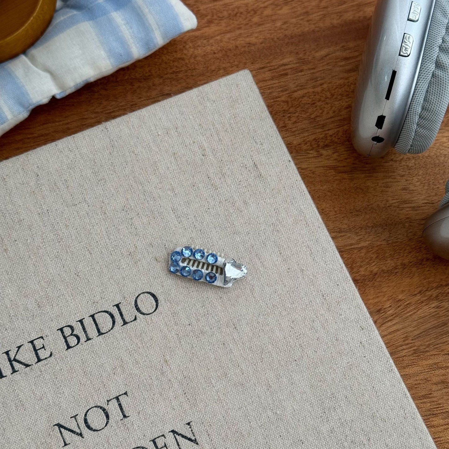 Cute Pet Headwear "Molly"