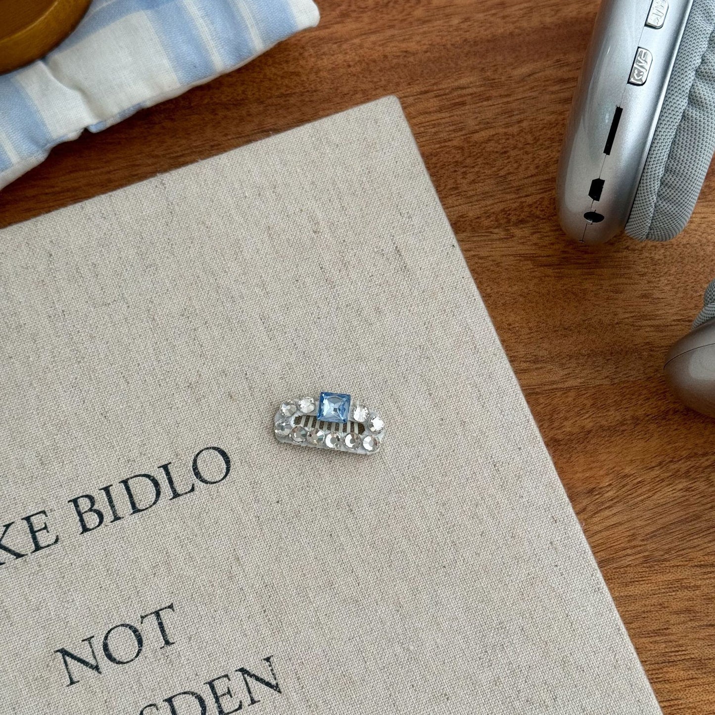 Cute Pet Headwear "Molly"