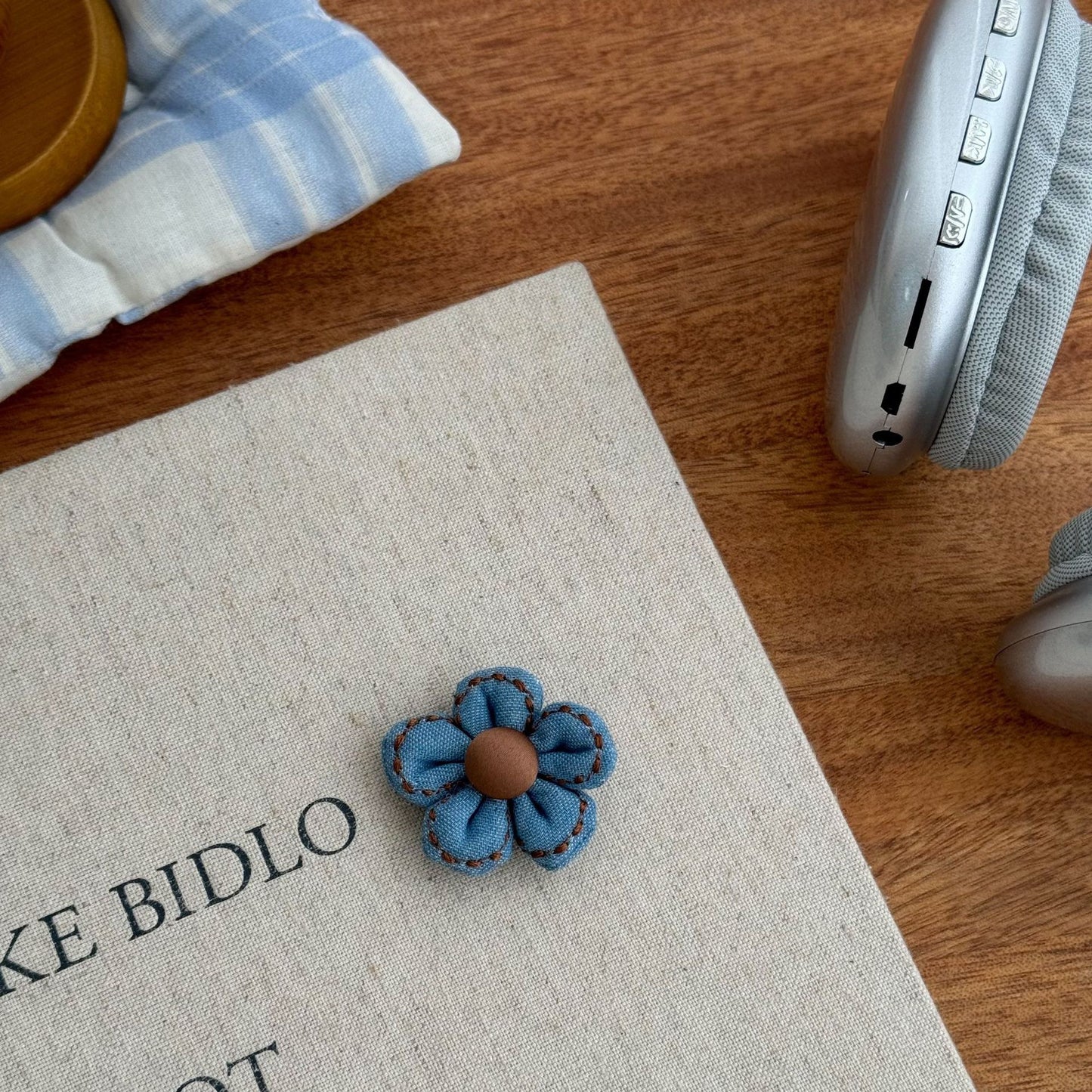 Cute Pet Headwear "Molly"